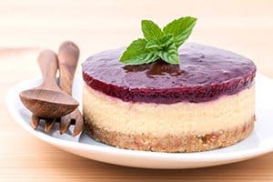 Raw Vegan Blackcurrant Cheesecake
