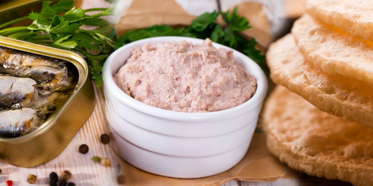Sardine Pate with Coconut Crackers