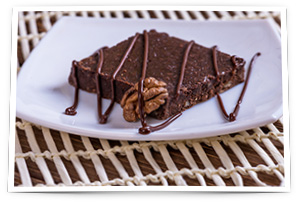 chocolate-cake-with-cream-at-the-fair-75872873-post