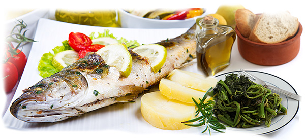 fish-sea-bass-grilled-with-lemon-salad-15620603