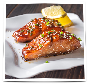 teriyaki-salmon-on-the-white-plate-70951120